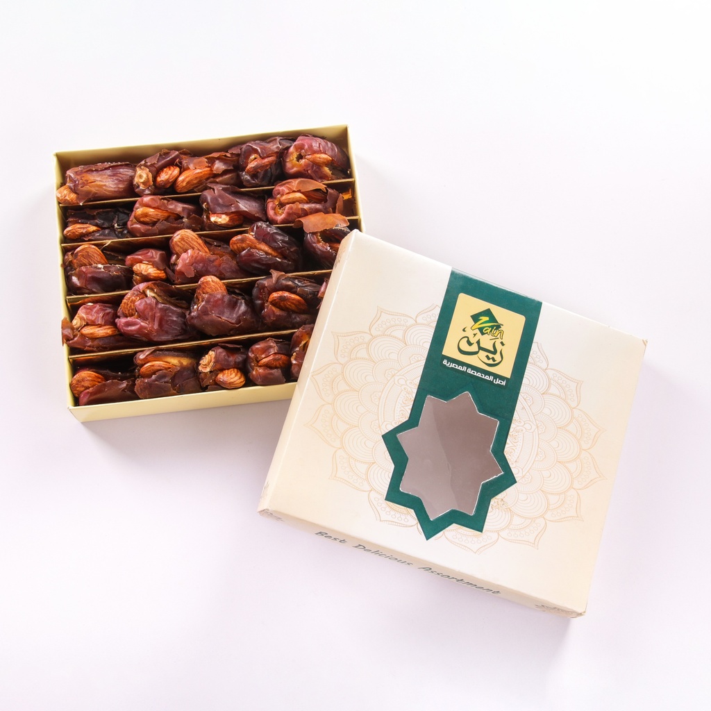Saudi dates with almonds, 300 grams