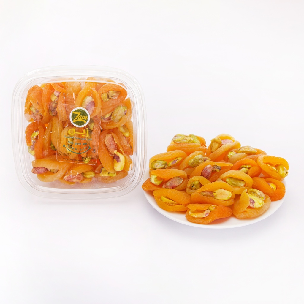 Apricot with pistachio